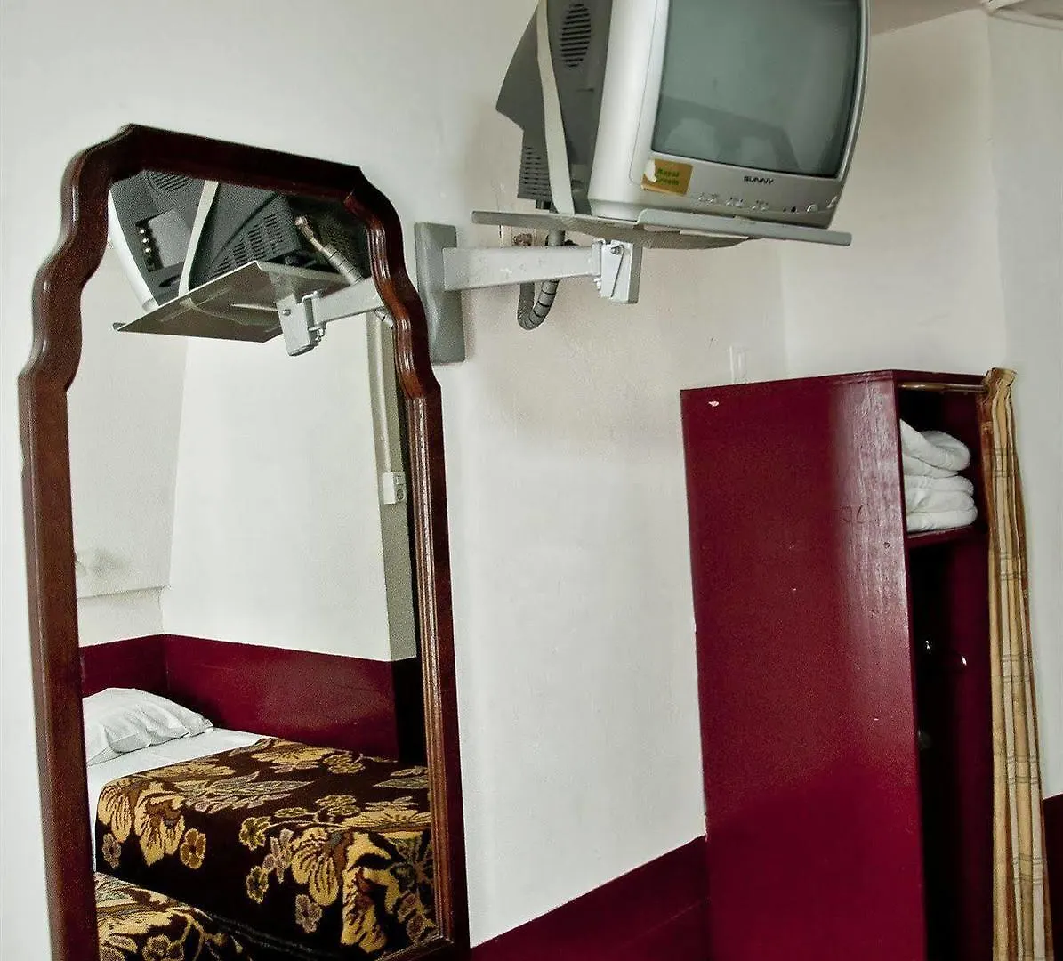 Budget Hotel Ben Amsterdam Netherlands