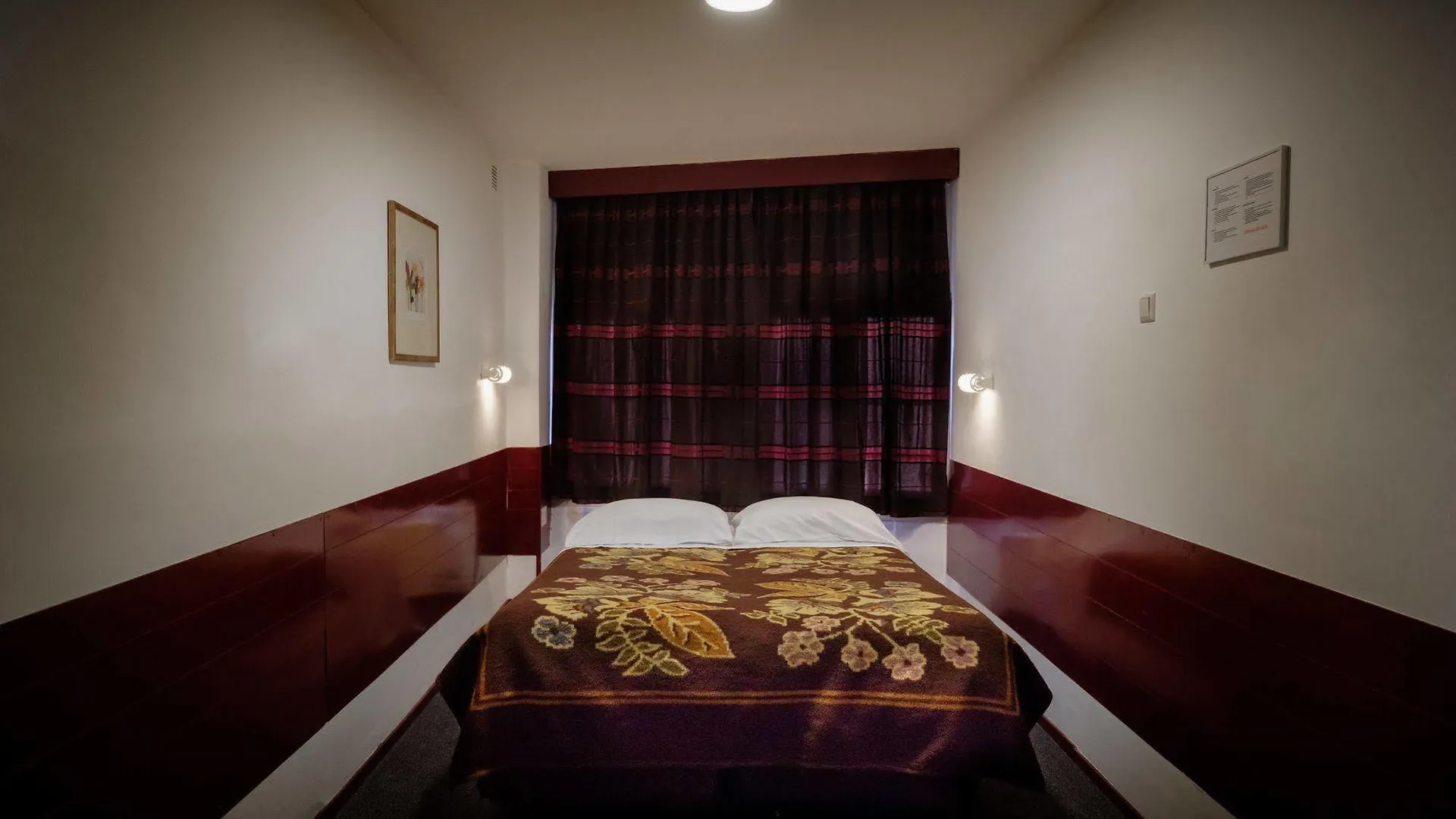 Budget Hotel Ben Άμστερνταμ 0*,