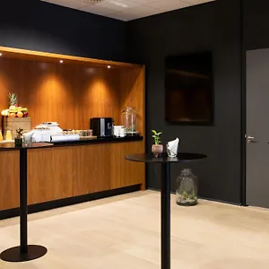 4* Hotel Courtyard By Marriott Arena Atlas