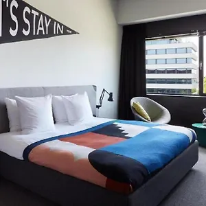https://tsh-amsterdam-west.thehaguehotels.net